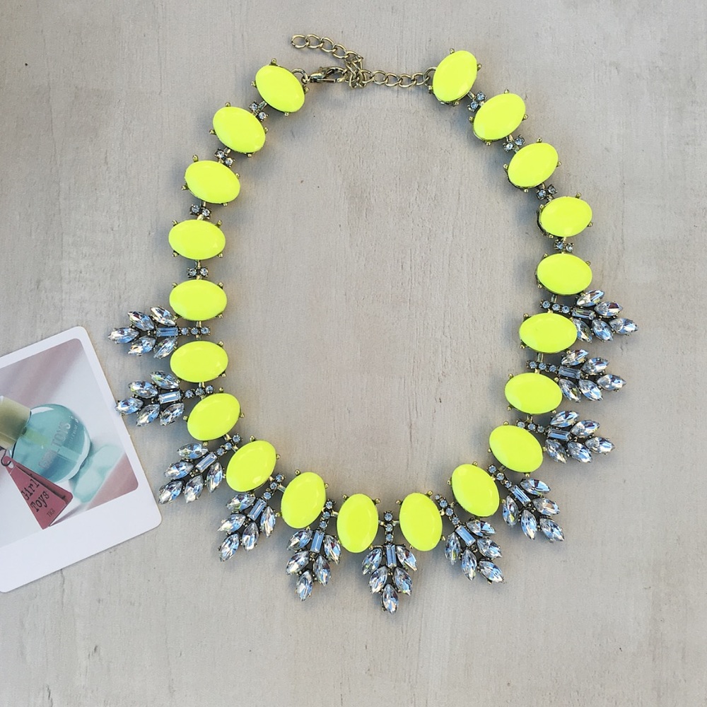 Neon statement necklace NWT